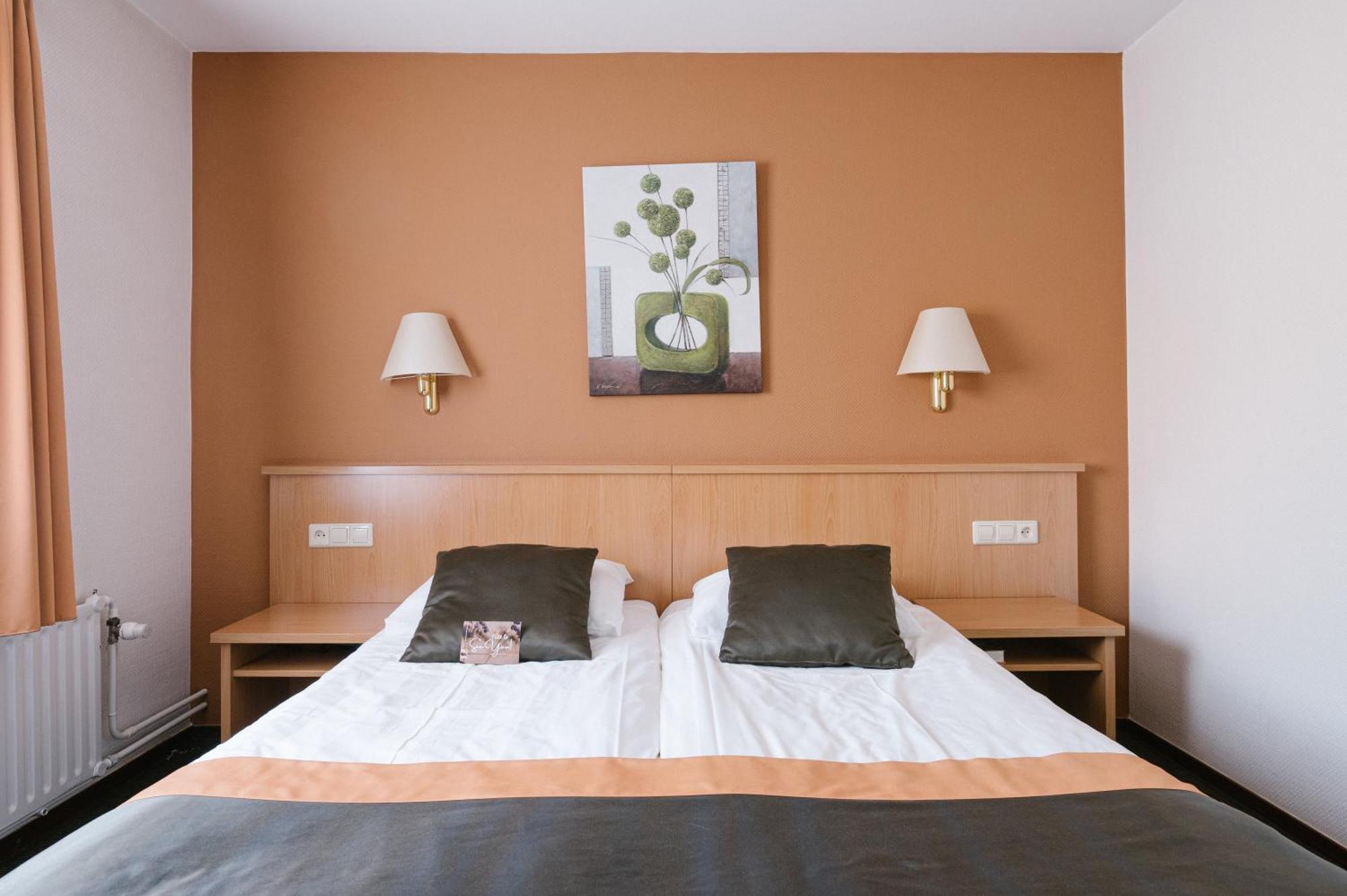 Landhotel Heuvelzicht Schin op Geul Bagian luar foto
